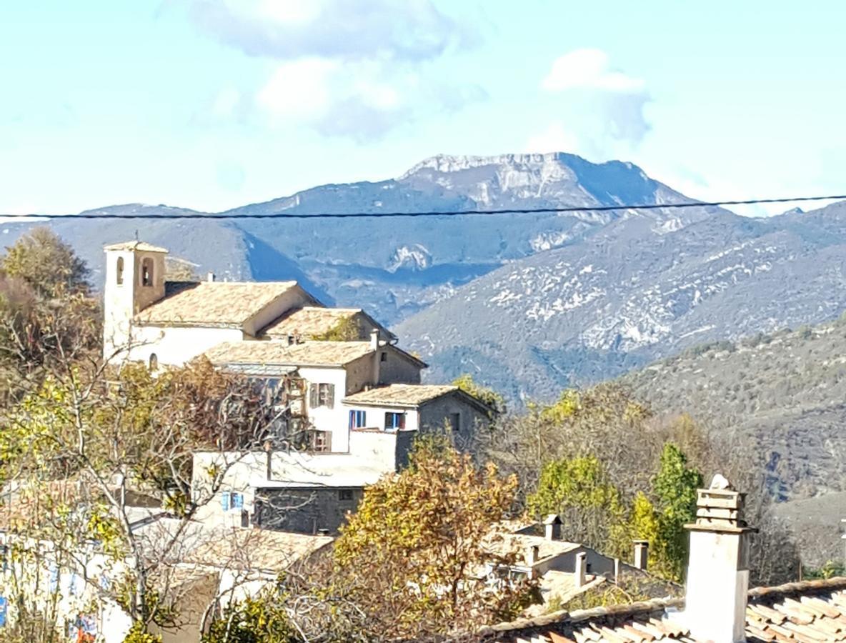 Auberge De Barret Sur Meouge Exterior photo